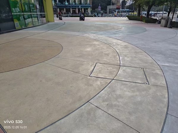砾石聚合物