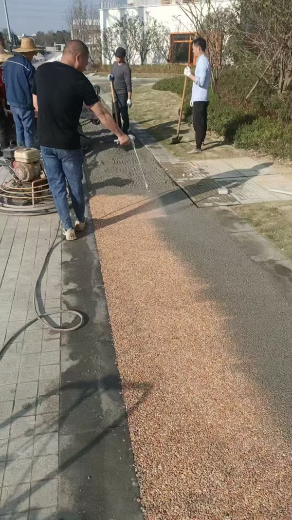 露骨料混凝土