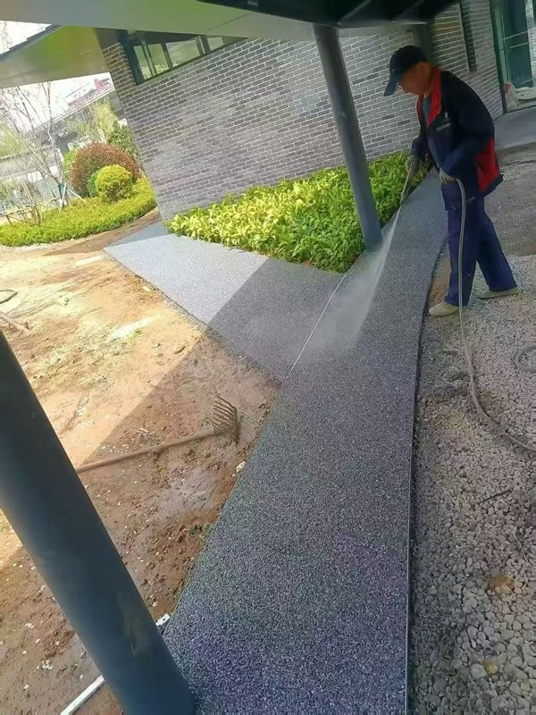 露骨料混凝土